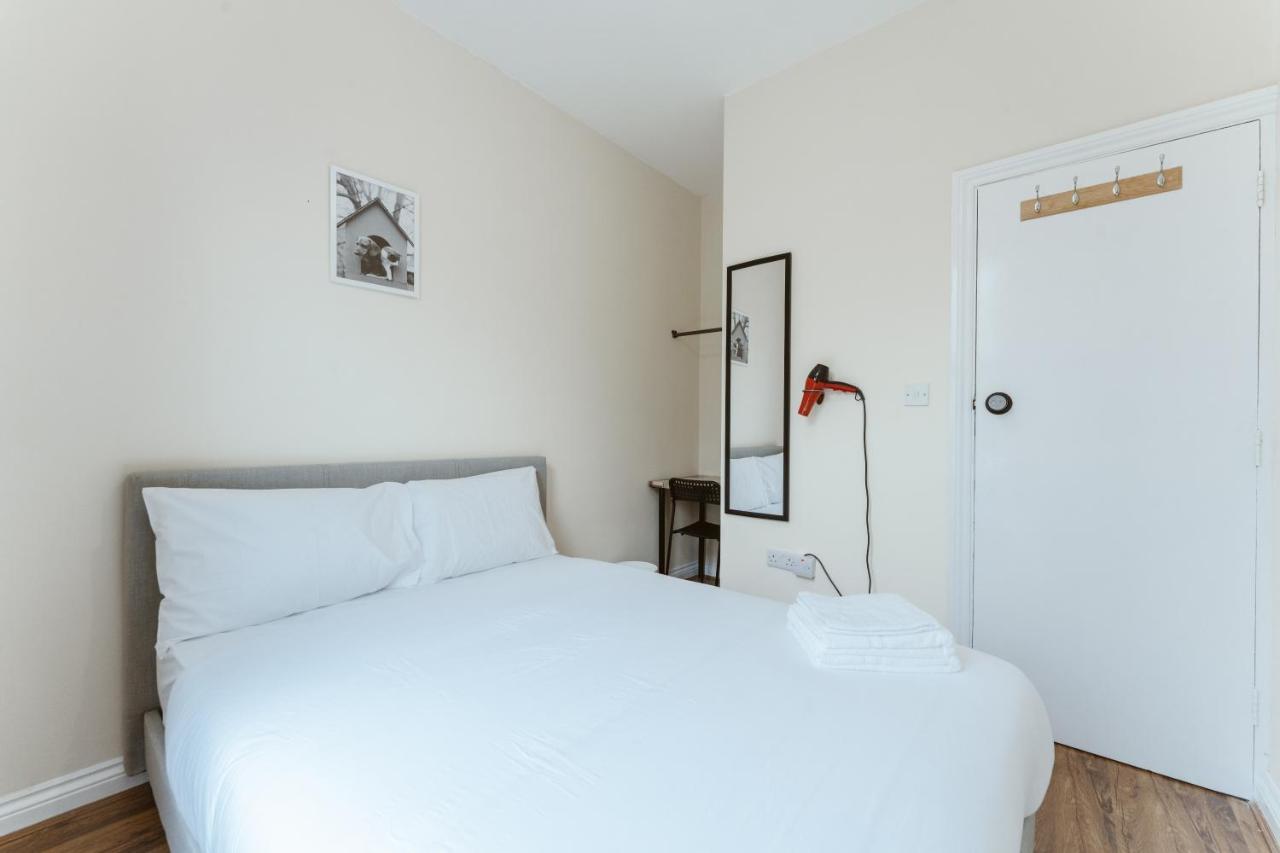Mile End Rooms 57A Лондон Екстериор снимка