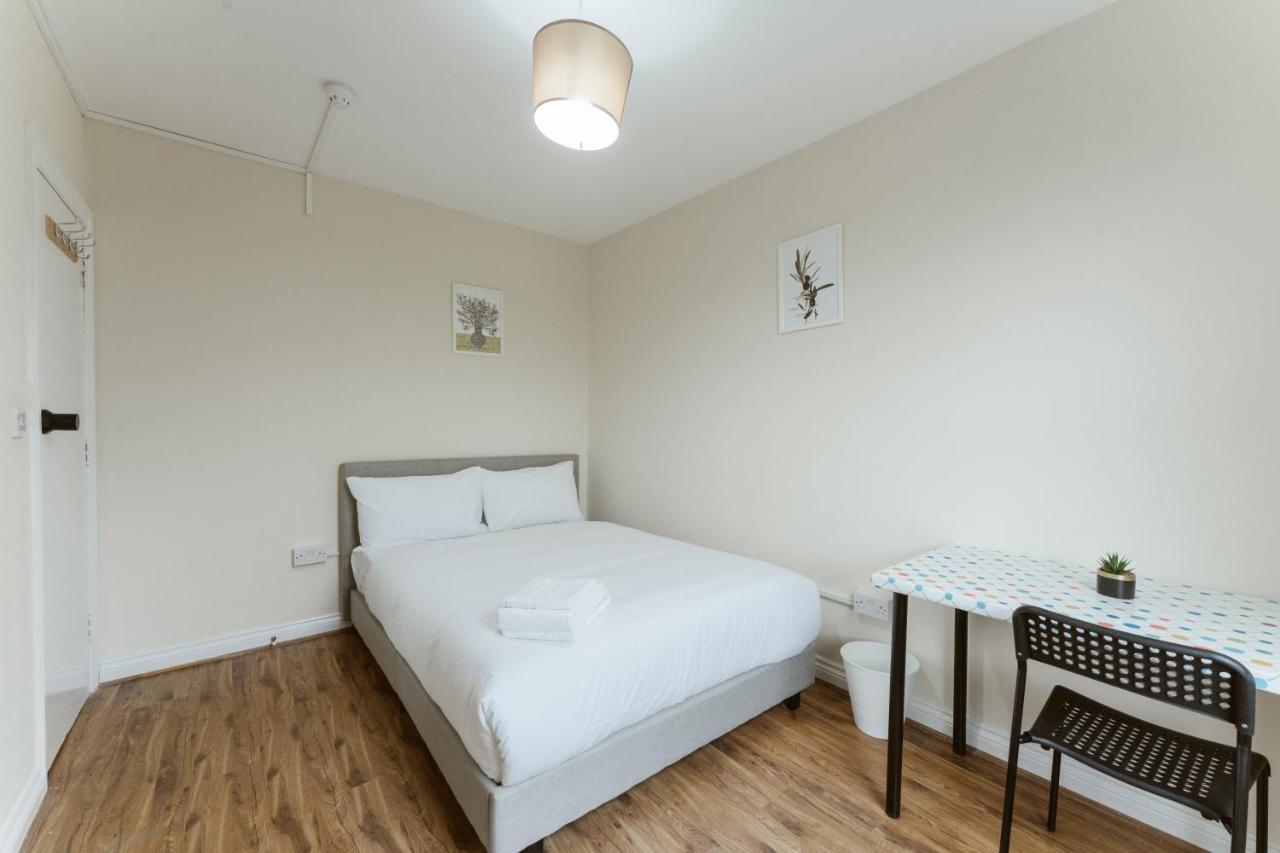 Mile End Rooms 57A Лондон Екстериор снимка