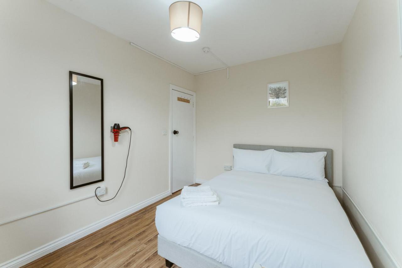 Mile End Rooms 57A Лондон Екстериор снимка