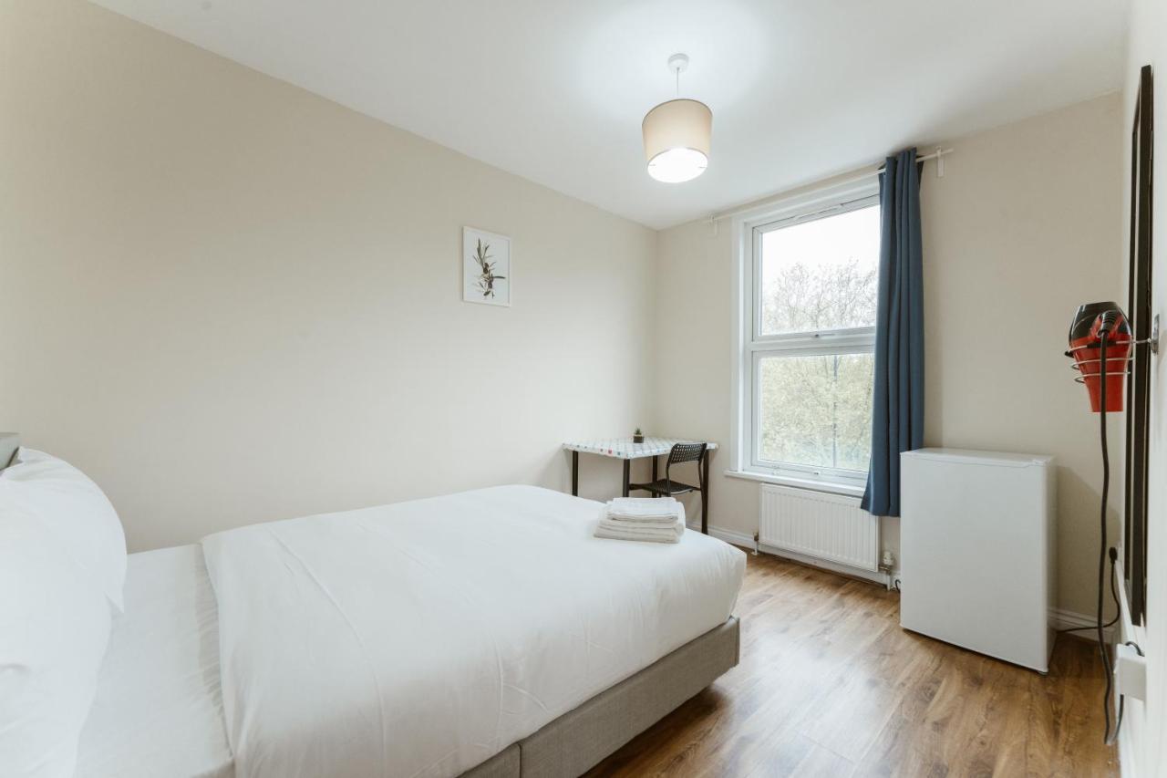 Mile End Rooms 57A Лондон Екстериор снимка